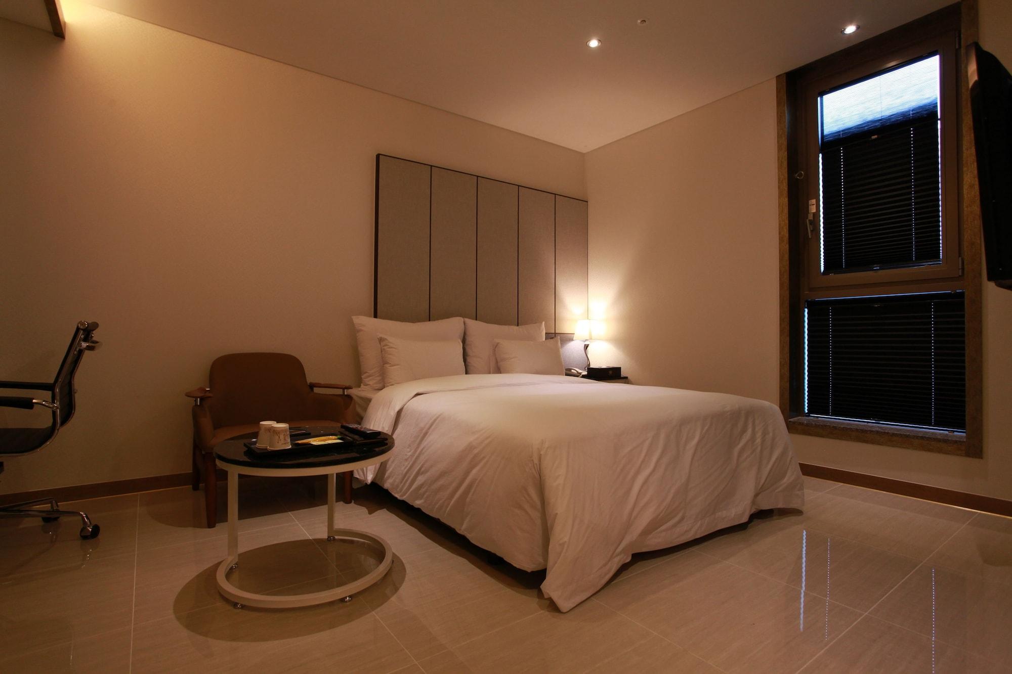 Boutique Hotel SB Yeouido Seúl Exterior foto